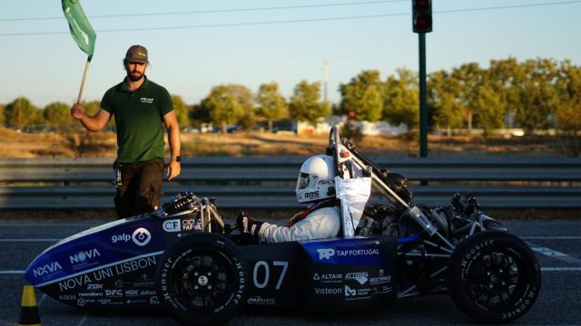 Demonstração do Carro de Formula Student